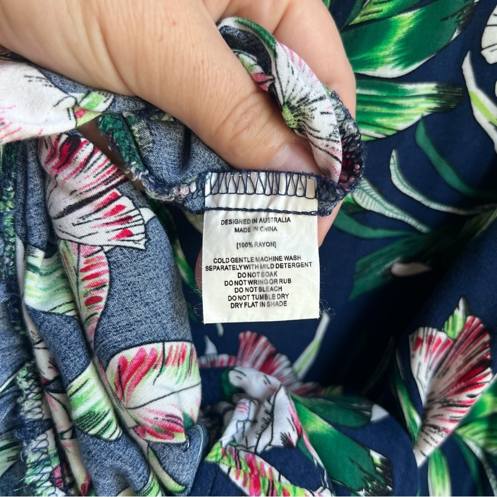 Label of Love Floral Green and Pink Women's Top - Medium - Picture 11 of 15